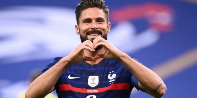 Ünlü Futbolcu, Zulüm Gören Hristiyanlar İçin Bağış Etkinliği Düzenledi